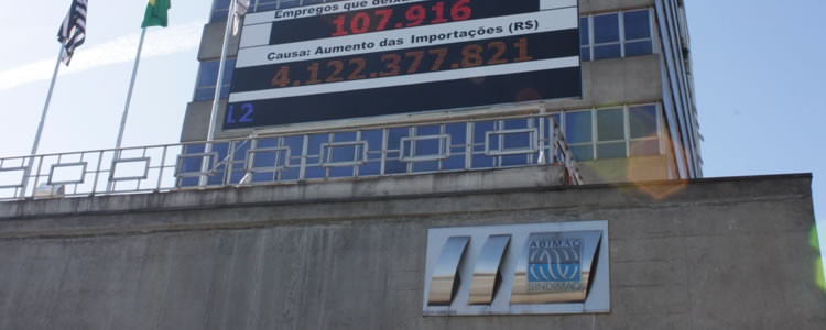 Abimaq: Indústria de máquinas e equipamentos teve alta de 15% em julho