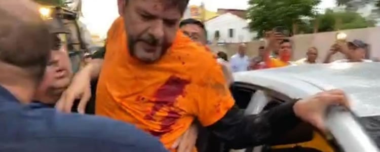 Cid Gomes é atingido por dois tiros durante manifestação de PMs no Ceará