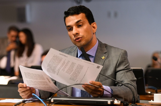 MP que altera regras trabalhistas é adiada pelo Senado e pode caducar