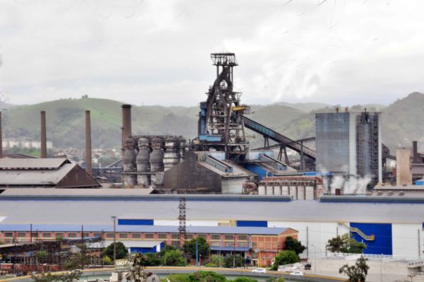Vale (VALE3) e CSN (CSNA3): mineração deve sofrer menos, diz Planner