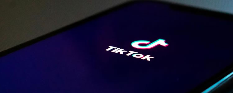 Governo Trump diz que “seguirá analisando” acordo entre TikTok e Oracle