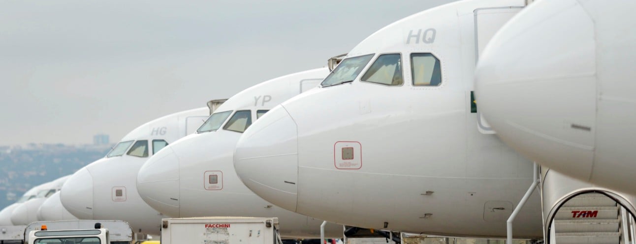 Transporte de carga aérea despenca 48% em abril no país, diz CNI