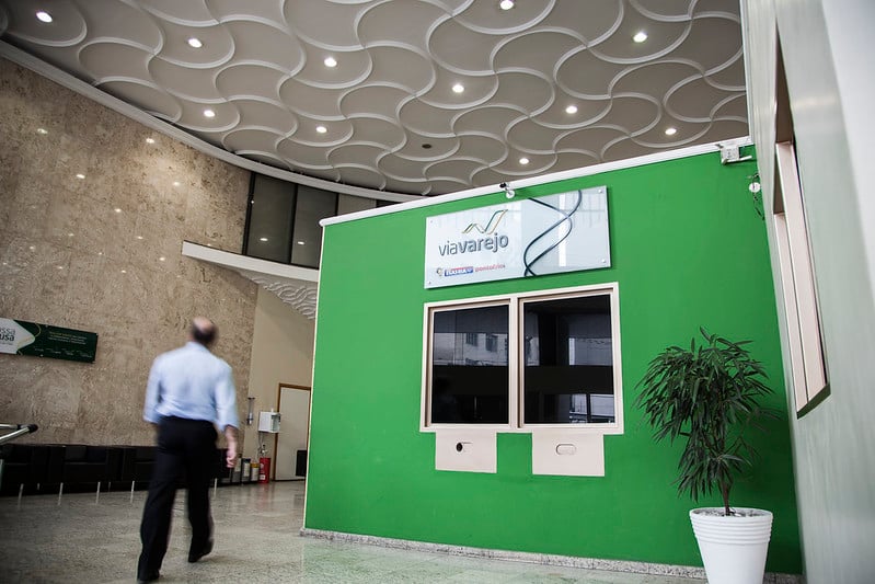 Via Varejo (VVAR3) aprova Raphael Klein para presidência do conselho