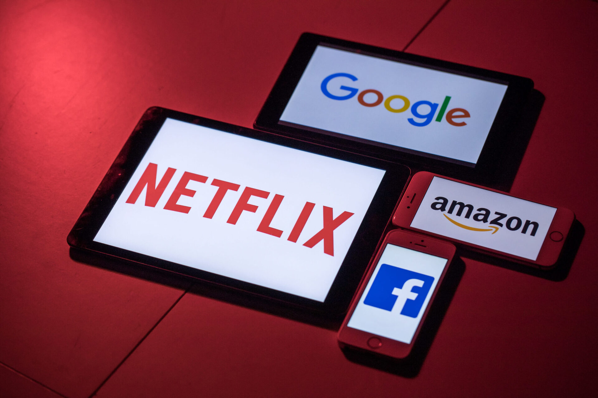 Investindo em empresas do exterior: conheça os 10 BDRs mais procurados pelos brasileiros