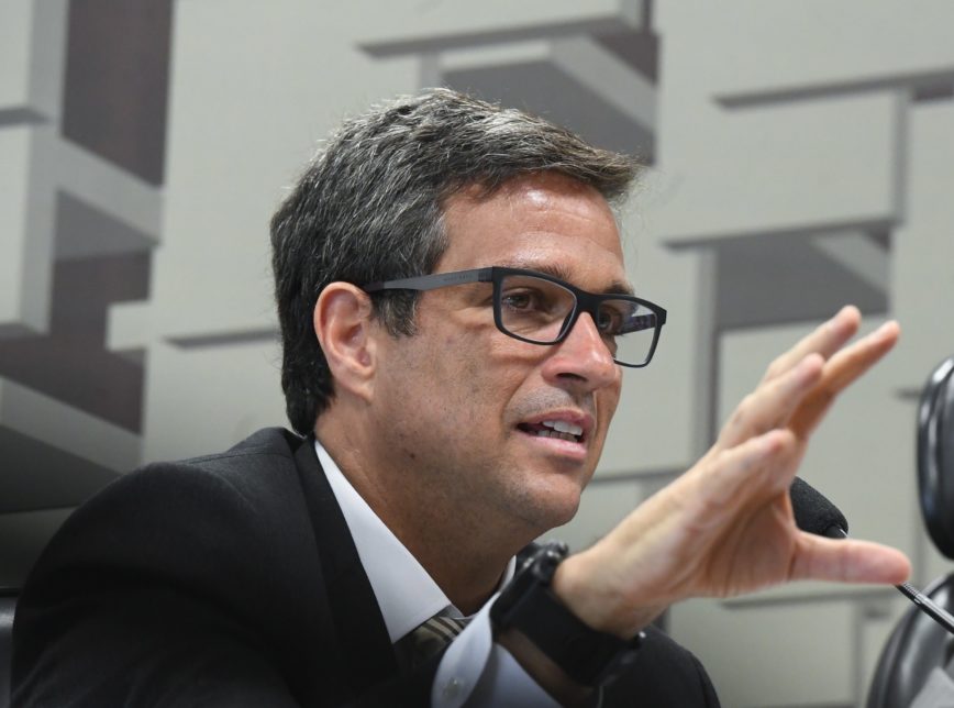 Campos Neto: alta da Selic não prejudica crescimento econômico