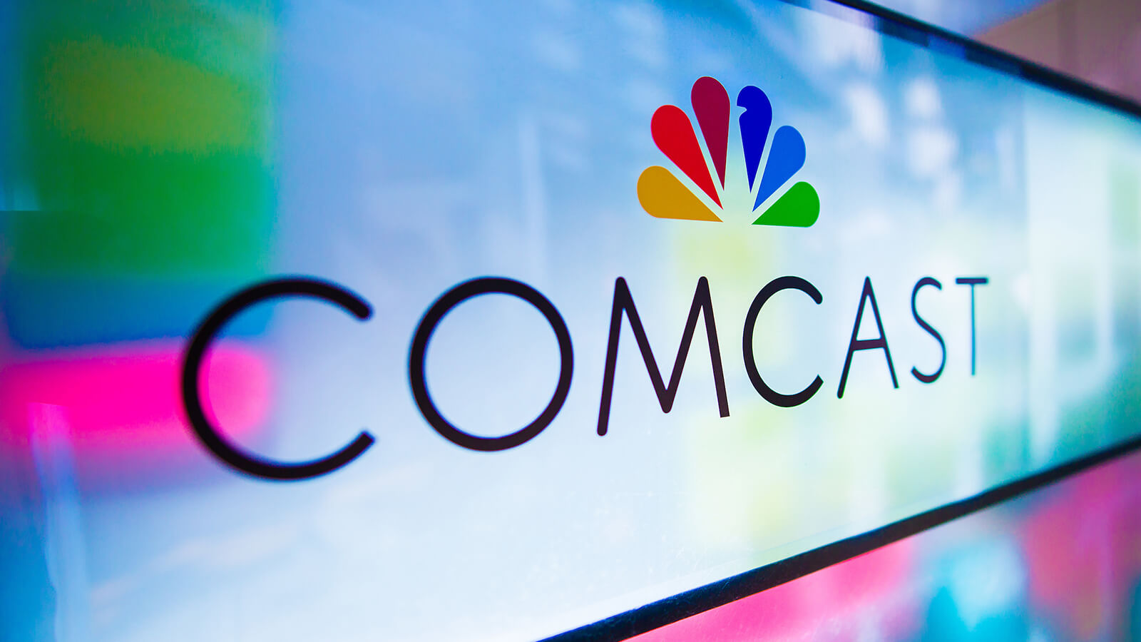 Comcast (CMCS34): saiba como investir na dona da Sky e da Universal