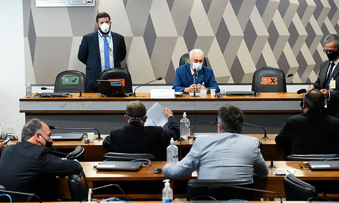 CPI da Covid: Pfizer fez a primeira oferta de 30 milhões de vacinas em agosto