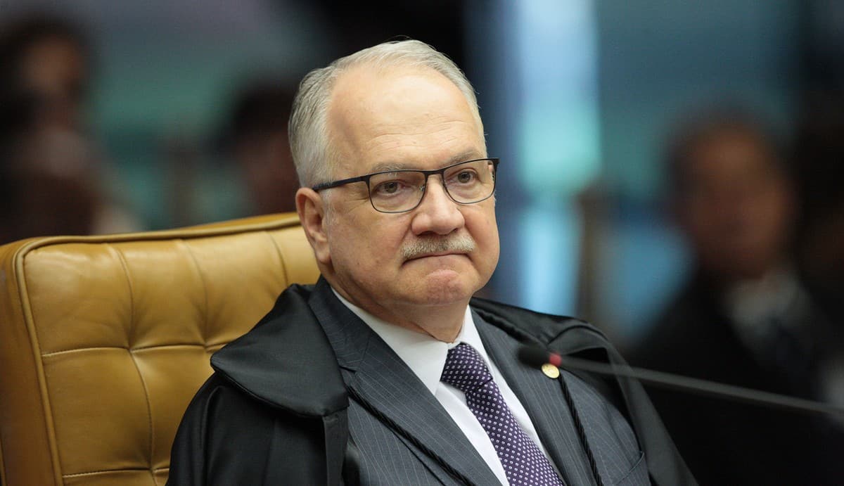 Suspensão de inelegibilidade de Lula é negada pelo ministro Fachin