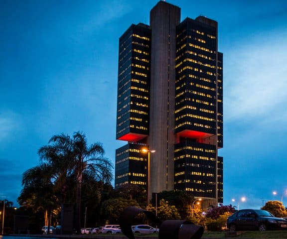 Consórcio: entenda o que é e como funciona esta forma popular de fazer poupança