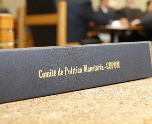 Copom: ata confirma Selic em 12,75% na reunião de maio