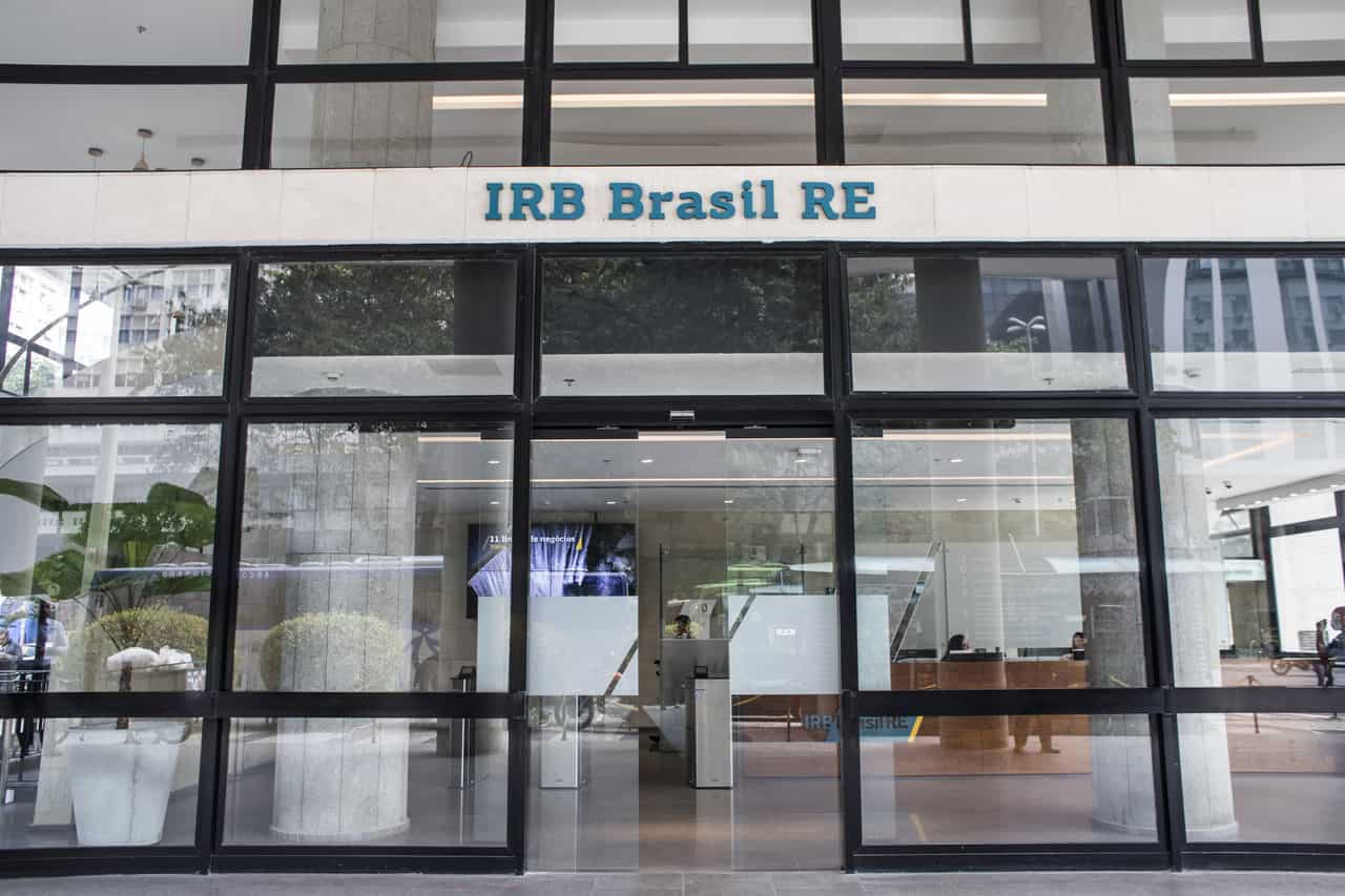 IRB (IRBR3) lucra 44,9% mais no balanço do 1TRI21
