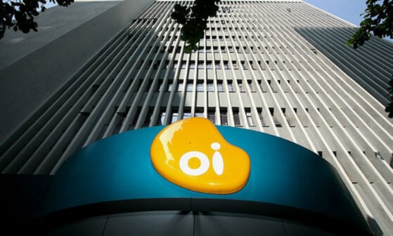 Oi (OIBR4) conclui alienação de torres; Magalu (MGLU3) compra app e plataforma