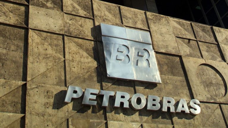 Vale (VALE3), Petrobras (PETR4), B3 (B3SA3) e Klabin (KLBN11) são as mais recomendadas