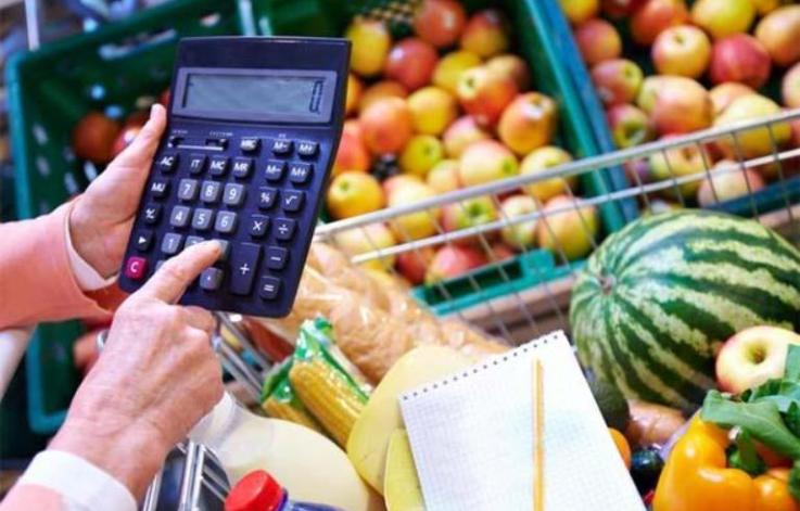 Varejo alimentar sofre impacto de inflação e forte base de comparação