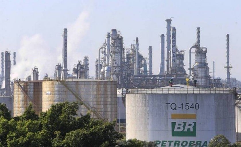 Petrobras (PETR4 PETR3) paga juros das debêntures da 6ª emissão