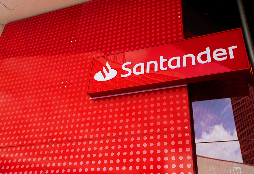 Santander (BCSA34) lucra R$ 4 bi no 1TRI22, alta de 1,3%