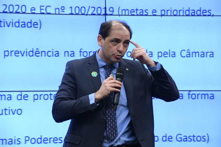 Secretário defende proposta do governo para reforma tributária