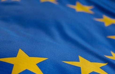 PIB da zona do euro recua 0,7% no quarto trimestre e 6,6% em 2020