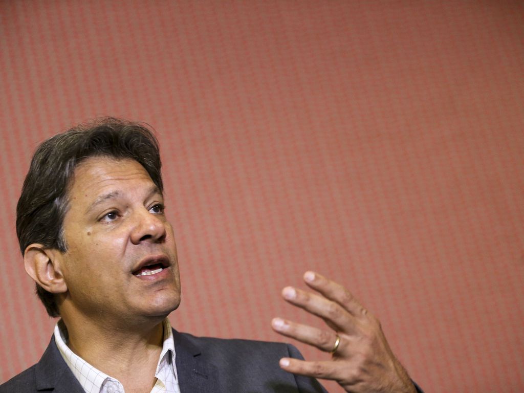 Brasil tem ‘gordura’ para queimar juros em caso de cenário incerto, diz Haddad
