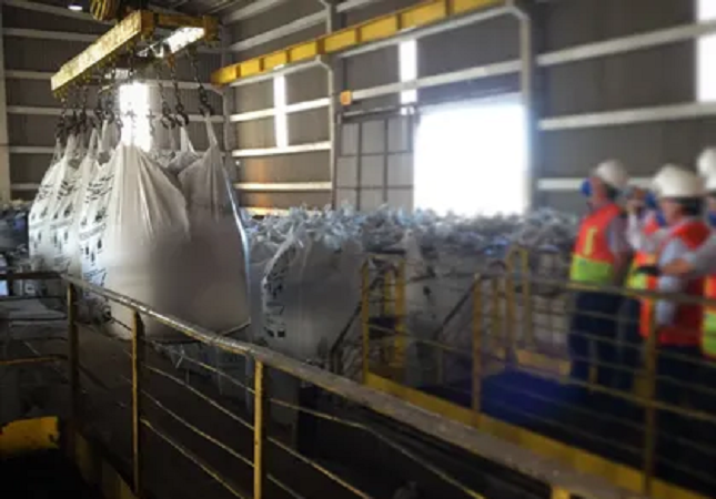 Aroeira e Agrion erguem fábrica de adubo organomineral contra crise de fertilizantes