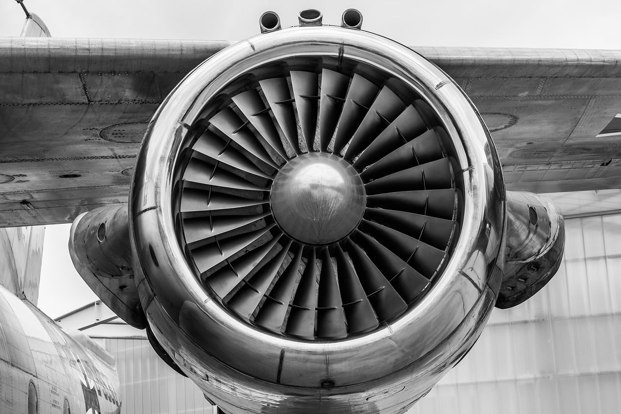 Embraer (EMBR3) confirma pedido para 15 aeronaves E195-E2