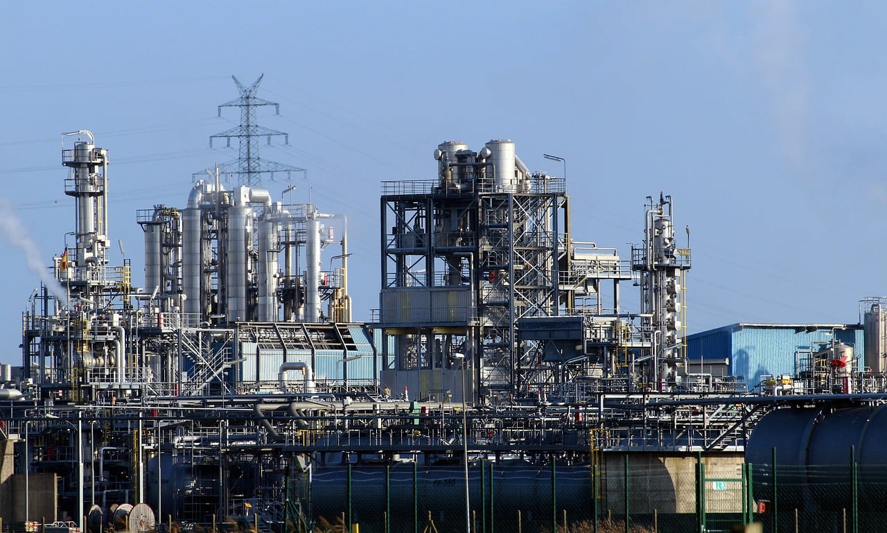 Petrobras (PETR3; PETR4) reduz preço do GLP
