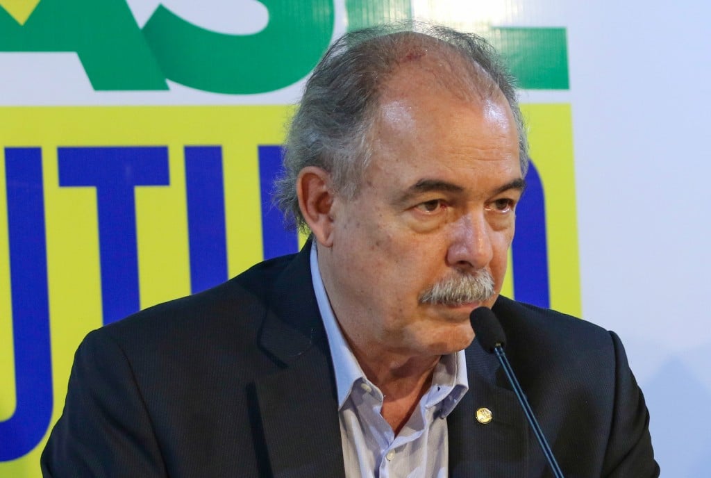 TCU libera Mercadante para assumir presidência do BNDES