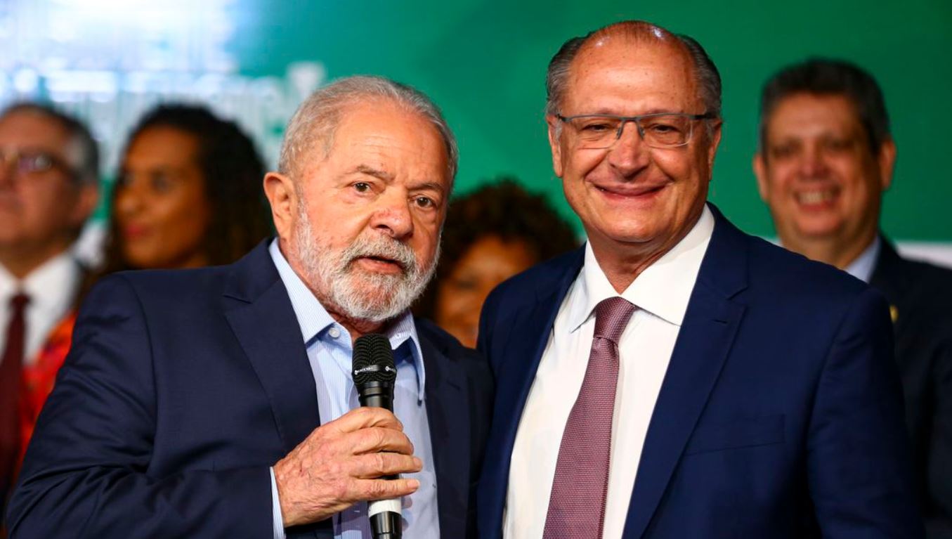 Posse de Lula: como ficam os investimentos no Brasil em 2023?