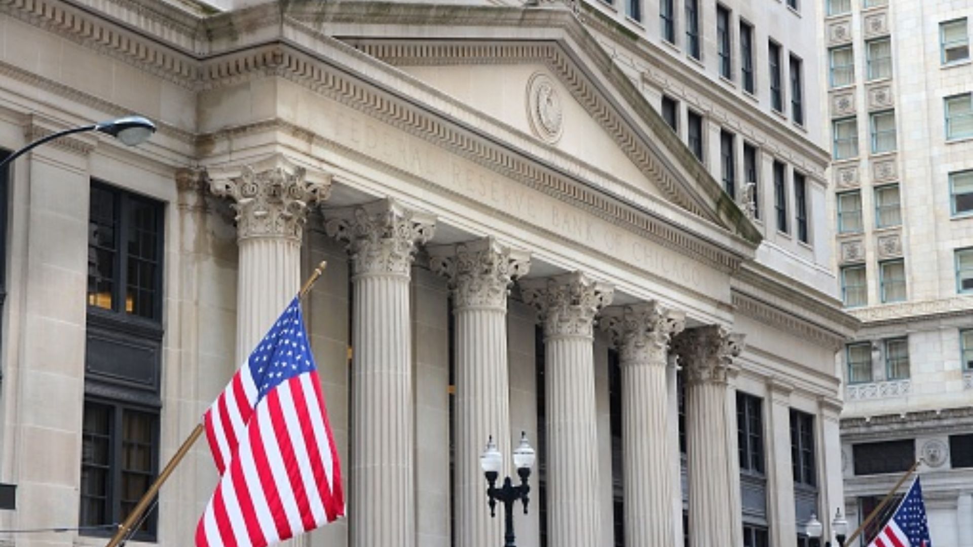 Fed eleva taxa de juros dos EUA em 0,25 p.p