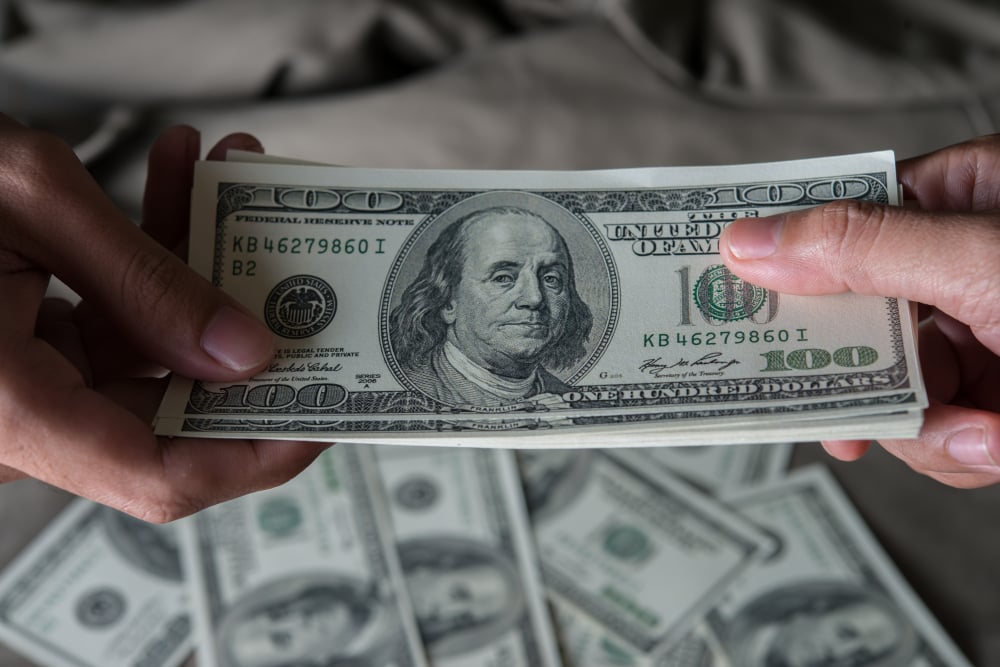 EUA: vendas no varejo sobem 0,2% e indústria tem queda de 0,5%