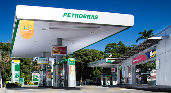 Petrobras (PETR4) bate recorde de produção de gasolina e diesel S10 em junho