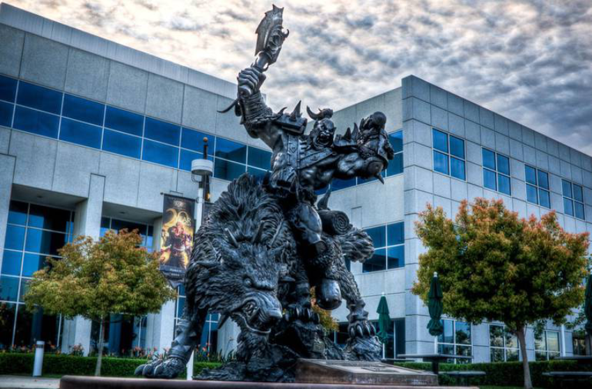 Microsoft (MSFT; MSFT34) pode concluir compra da Activision Blizzard; Buffett leva US$ 1 bi nessa