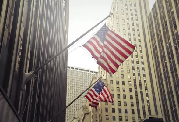 Prévia do payroll, ADP vem abaixo do esperado e afasta chance de novas altas de juros