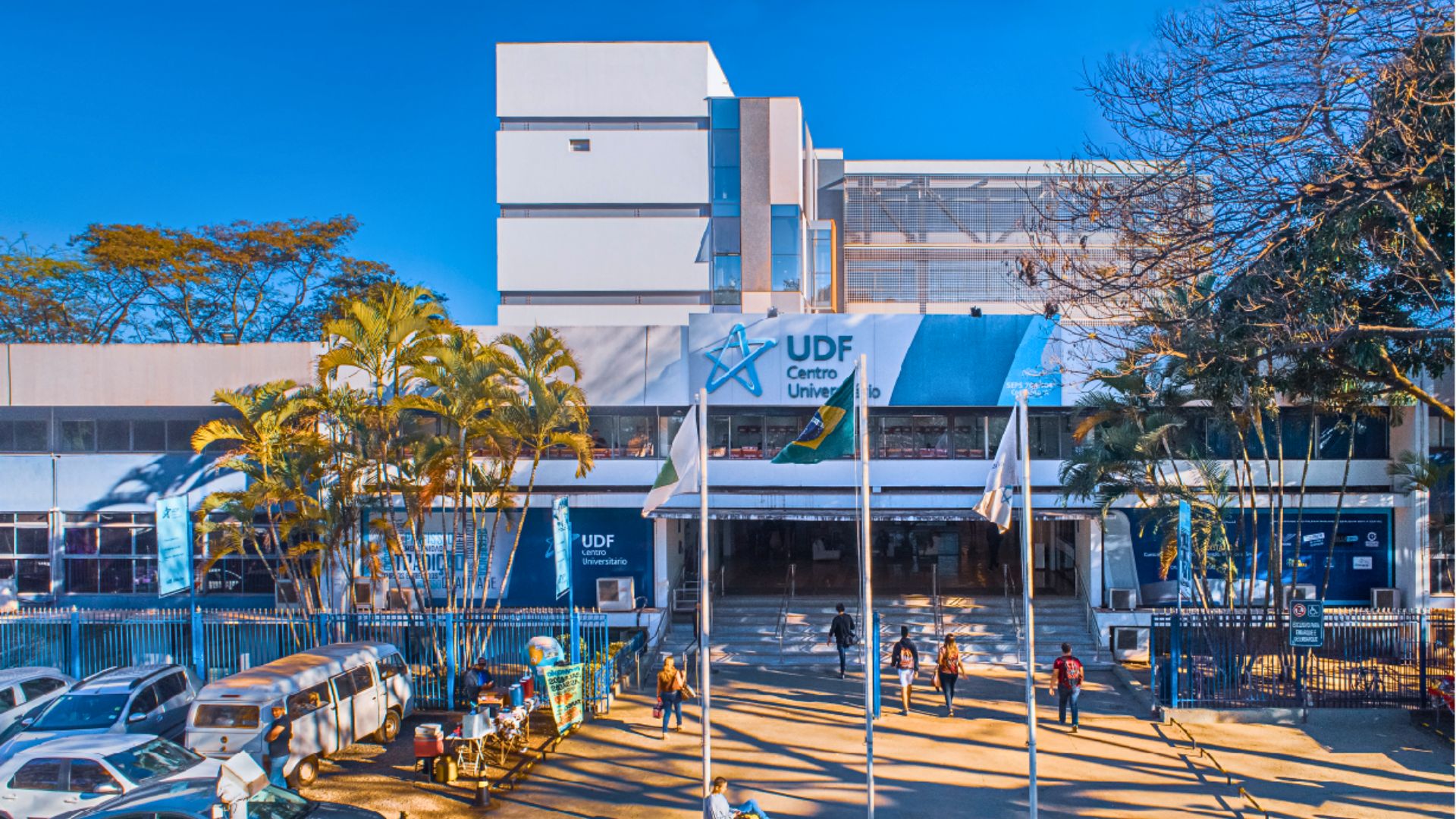 “Setor de educação surpreendeu positivamente”, diz BTG (BPAC11)