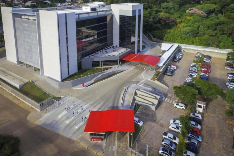 Lojas Renner (LREN3) reporta lucro de R$ 229,7 mi no 2TRI23, queda de 36,3%