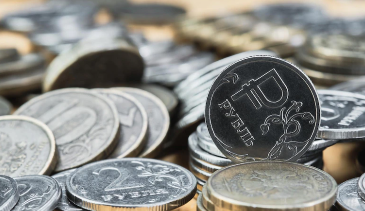 Rússia sobe juros de 8,5% para 12% na tentativa de conter depreciação do rublo