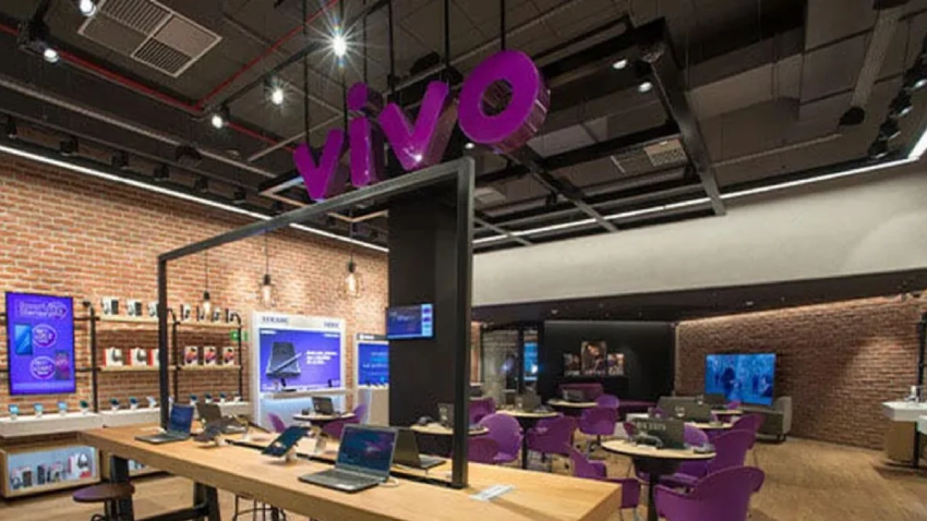 Vivo volta a liderar captação de clientes no setor em julho