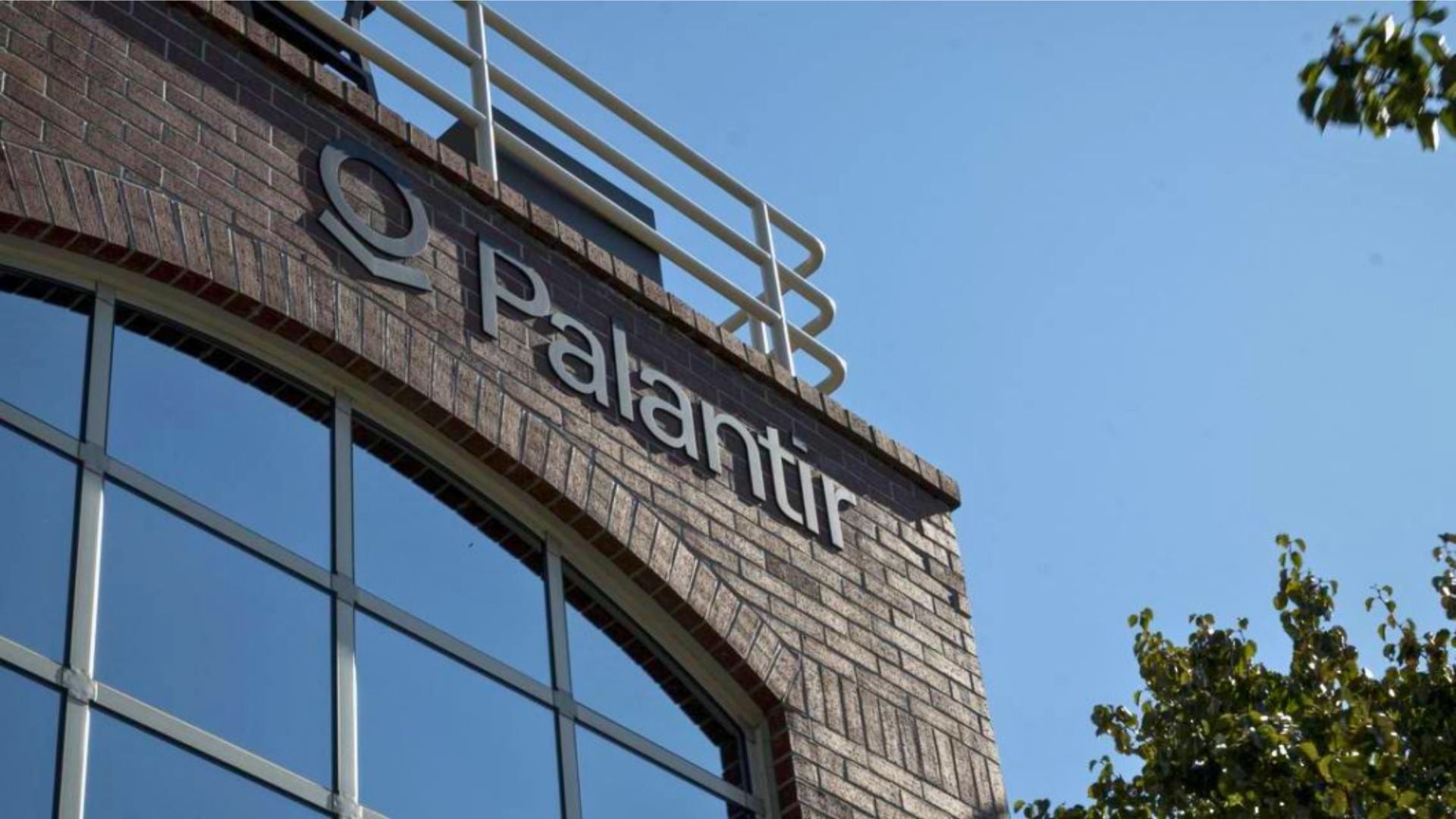 Palantir fecha contrato de US$ 250 mi com Defesa dos EUA para desenvolver IA