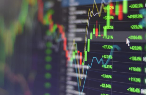 Terceira prévia da carteira teórica confirma BHIA3 e TRPL4 no Ibovespa