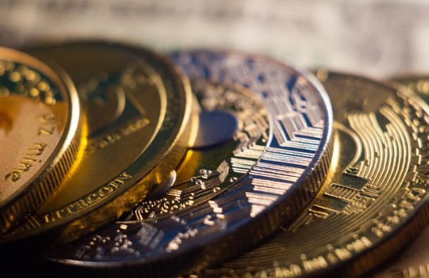 Criptomercado sai mais forte da crise, diz analista Helena Margarido