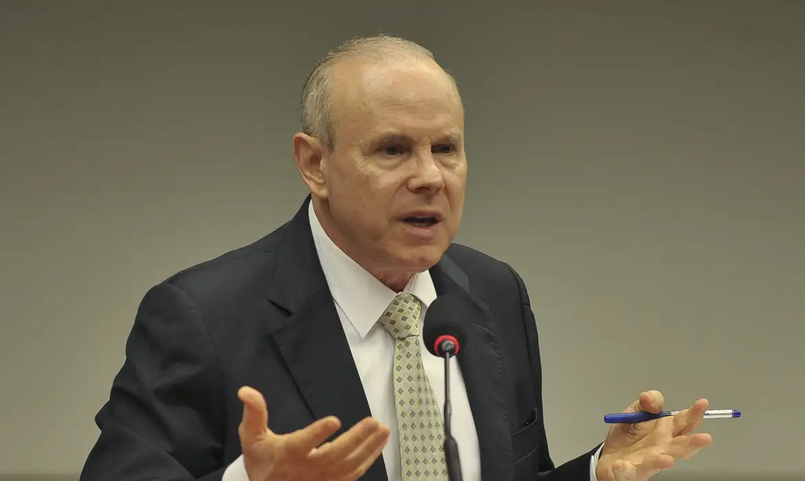 Mantega desiste de presidência da Vale (VALE3), diz jornal