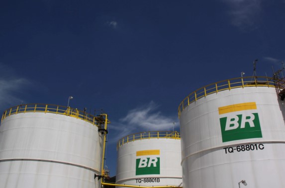 Prates: Petrobras (PETR4) e Mubadala devem finalizar acordo sobre Rlam até junho