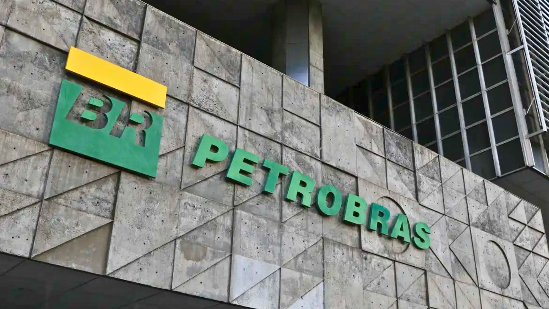 Petrobras (PETR3; PETR4) nega problemas em contrato com Unigel