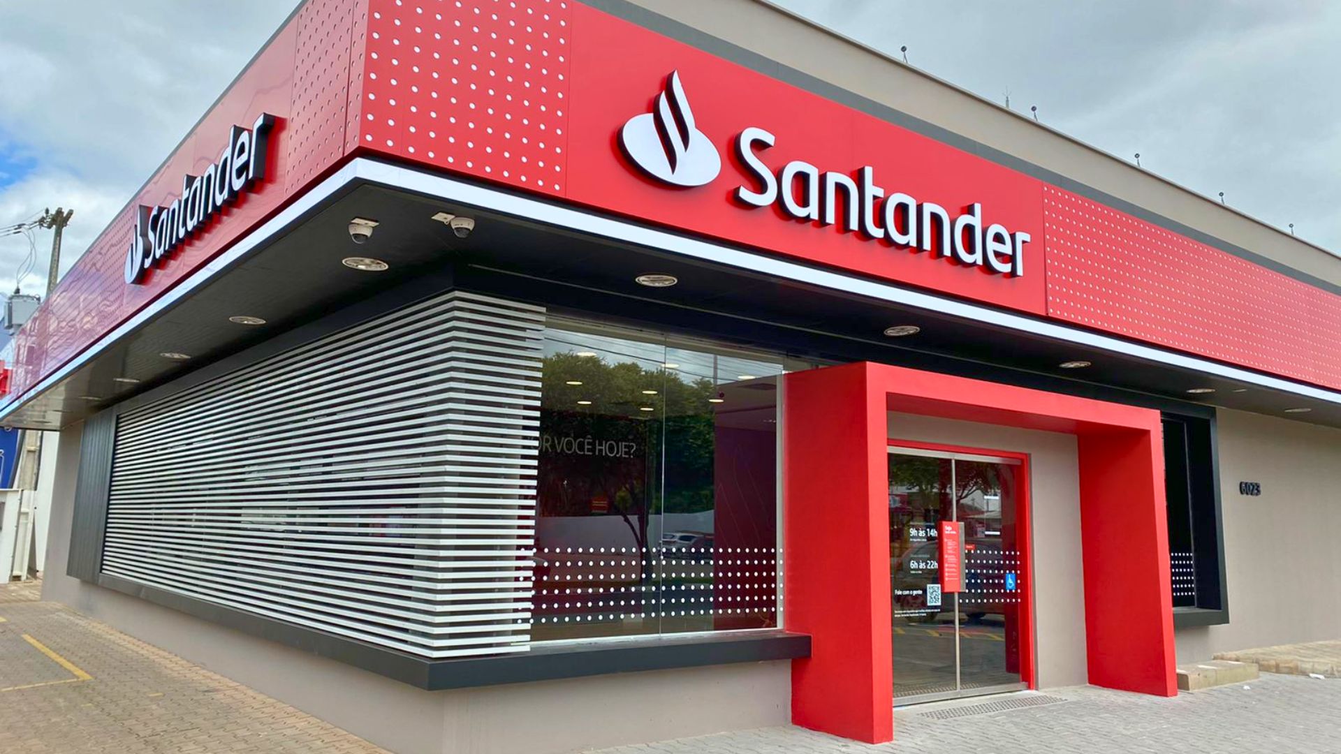 Santander (SANB11) pagará R$ 1,5 bi em JCP