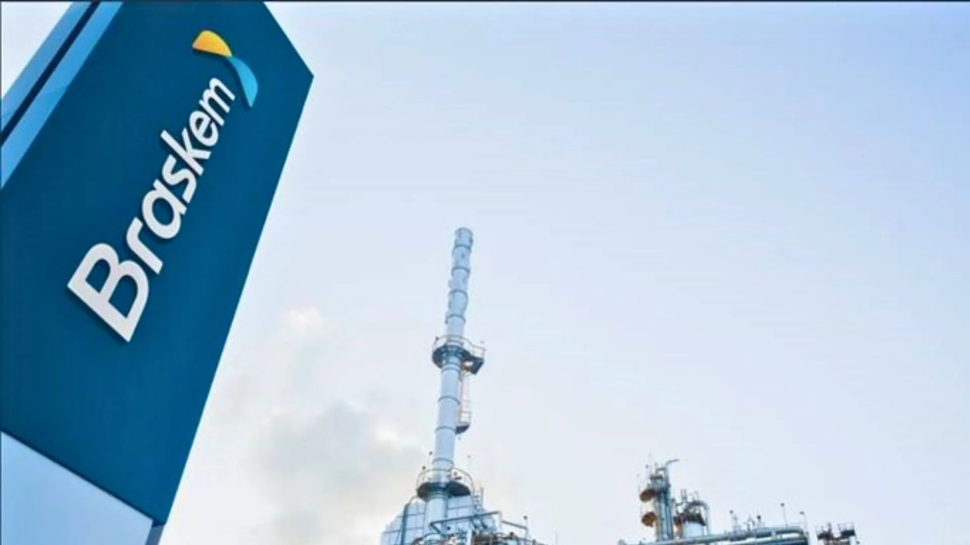 Braskem tem prejuízo de R$ 1,345 bi no 1TRI24, revertendo um lucro de R$ 184 mi