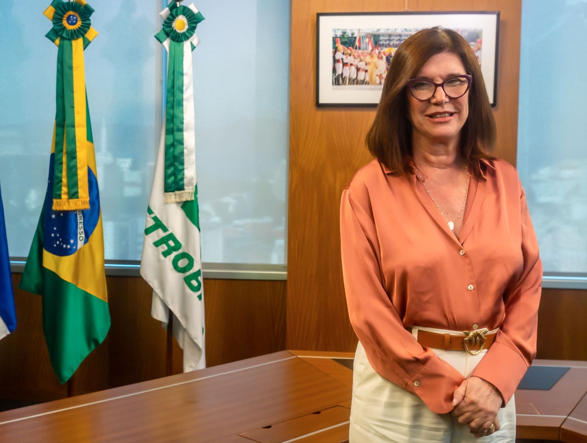Magda Chambriard quer estabilidade de preços na Petrobras