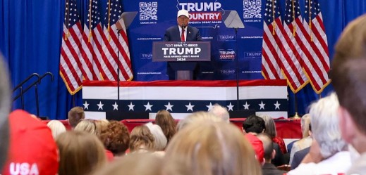 Campanha de Donald Trump bate recorde em arrecadação