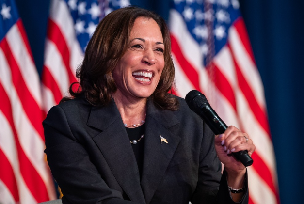 Kamala Harris abre vantagem de dois pontos sobre Trump, diz pesquisa