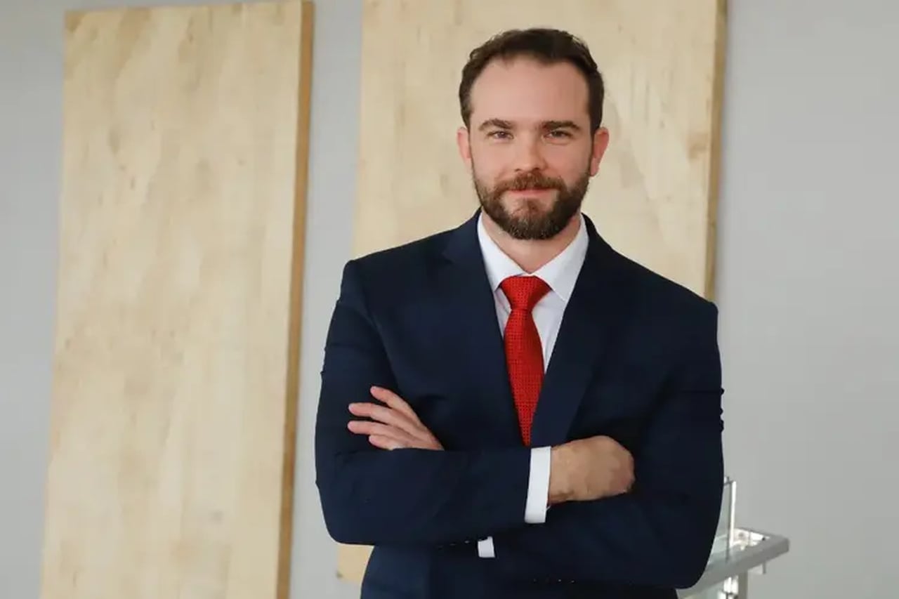 Dario Durigan critica reações dos agentes financeiros e da mídia à política fiscal