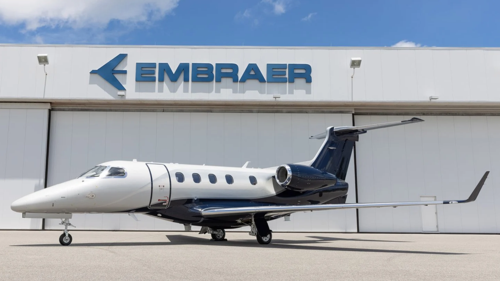 Embraer (EMBR3) avalia novo jato para competir com Boeing e Airbus, diz CEO